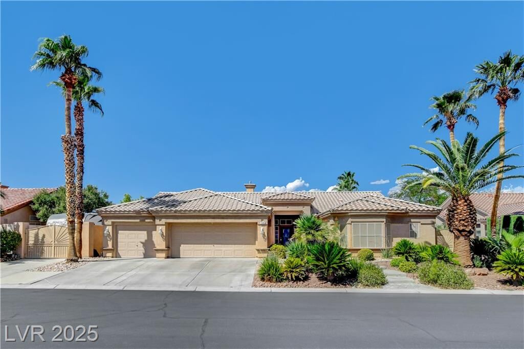 Property Photo:  7530 Apple Springs Avenue  NV 89131 