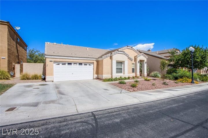 Property Photo:  8200 Amersham Avenue  NV 89129 