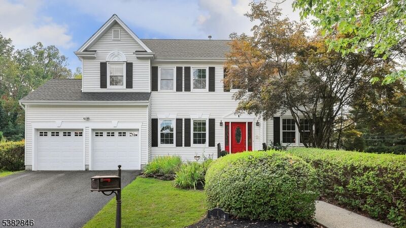 Property Photo:  1 Breezy Ct  NJ 07076 