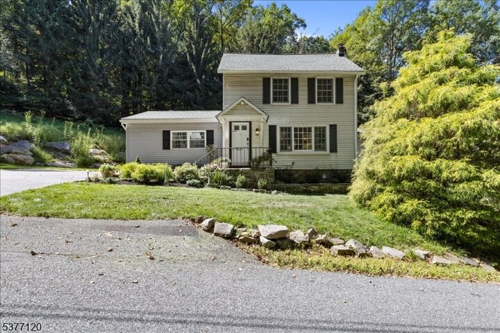 Property Photo:  531 Ludlow Station Rd  NJ 08802 