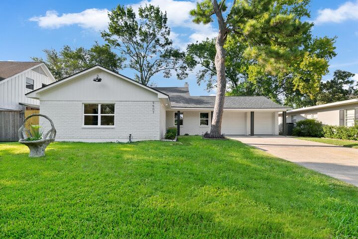 Property Photo:  9507 Fairdale Lane  TX 77063 