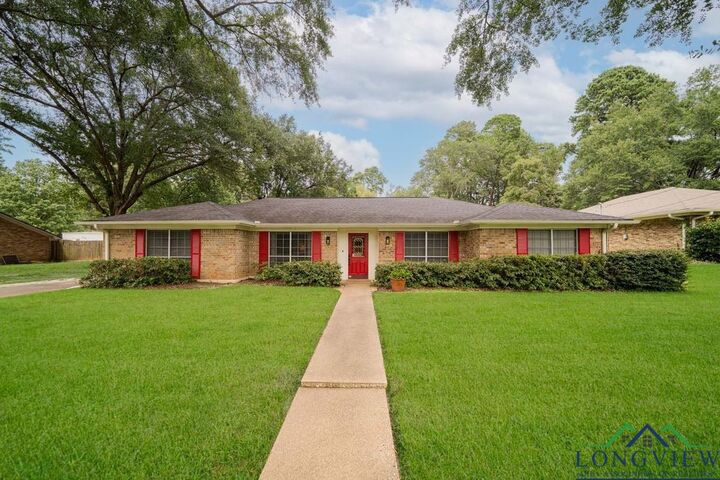 607 Green Oak Dr.  Longview TX 75604 photo