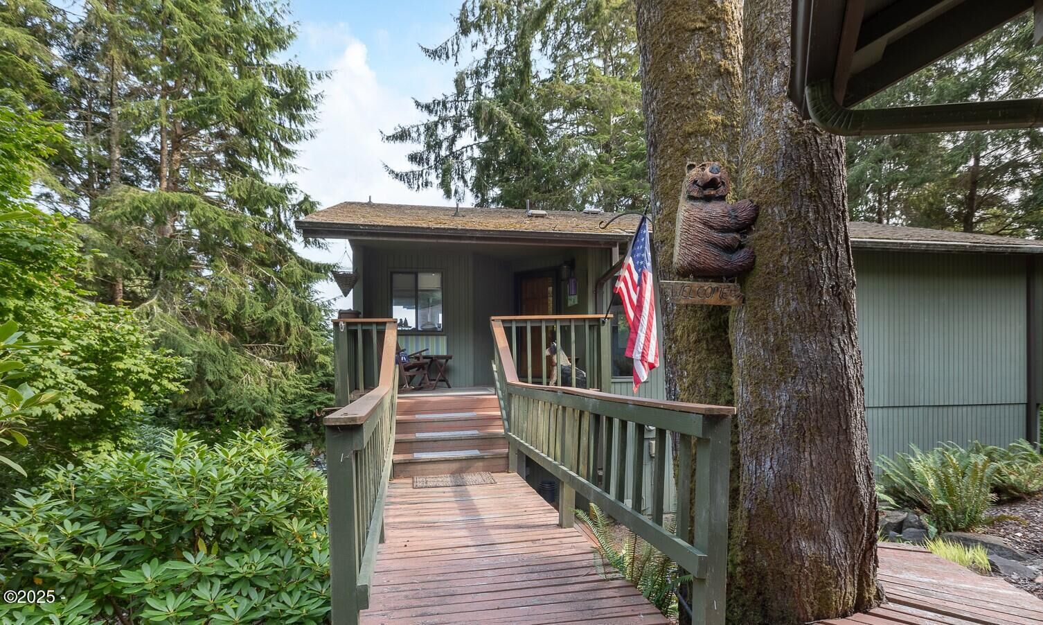 Property Photo:  2011 NE Devil's Ridge Road  OR 97367 