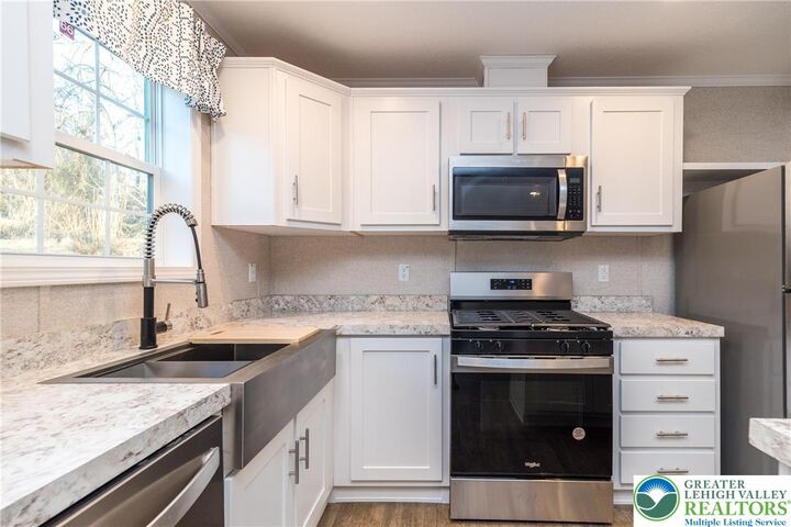 Property Photo:  465 Royal Manor Road Lot 7  PA 18042 