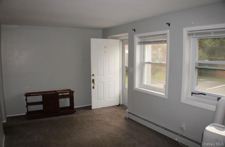Property Photo:  534 Milligan Lane 3B  NY 11795 