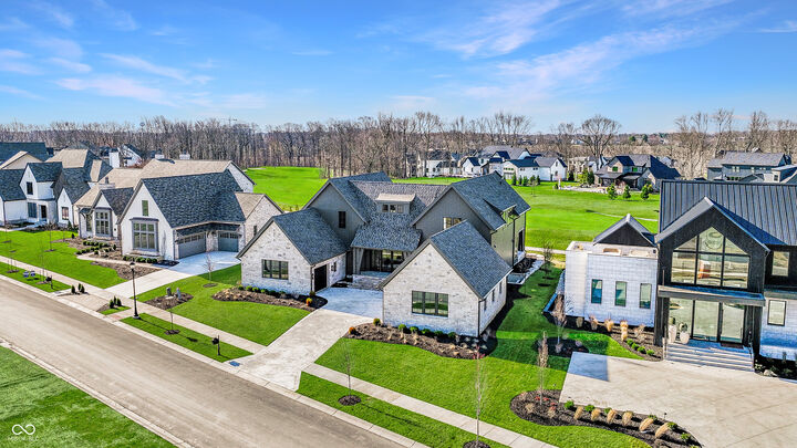 Property Photo: 1445 Chatham Rdg Court IN 46074