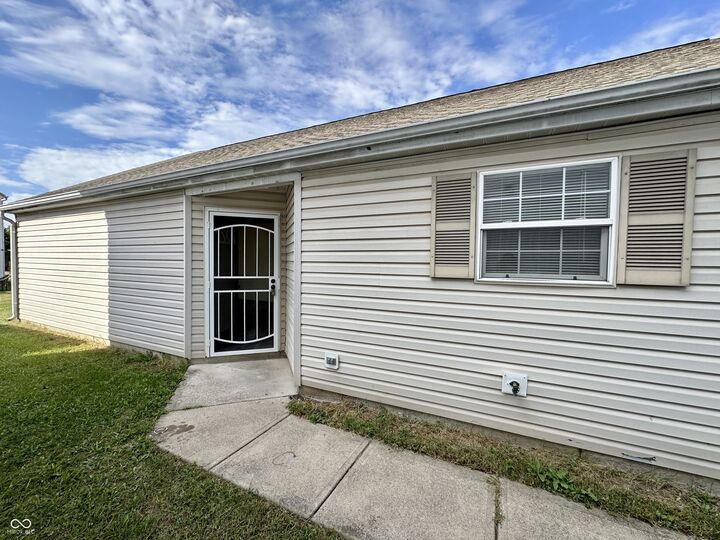 Property Photo:  11549 Glenn Abbey Lane  IN 46235 