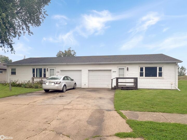 Property Photo:  204 &Amp 206 Elm Street  IA 50126 