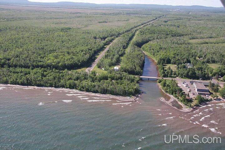 213 Beaser Street  Ontonagon MI 49953 photo