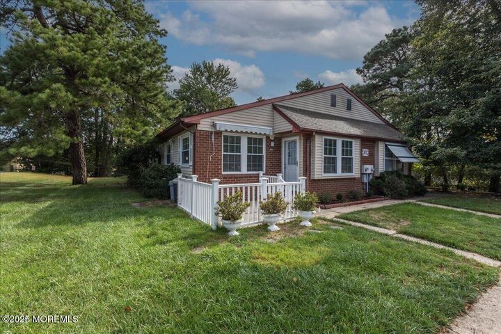 Property Photo:  41 Stonybrook Road A  NJ 08759 