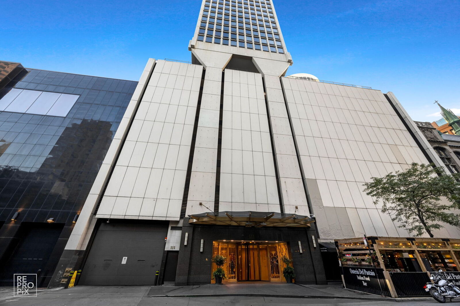 Property Photo: 111 E Chestnut Street 40D IL 60611