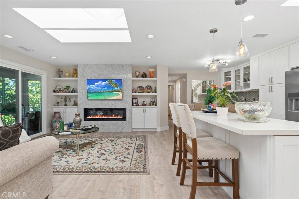 Property Photo:  803 Ronda Mendoza O  CA 92637 