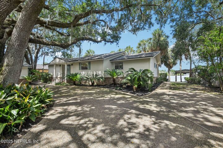 Property Photo: 5055 Sanibel Drive FL 32210