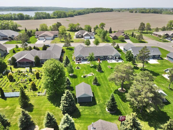 Property Photo:  910 Lake Forest Circle  MN 56501 