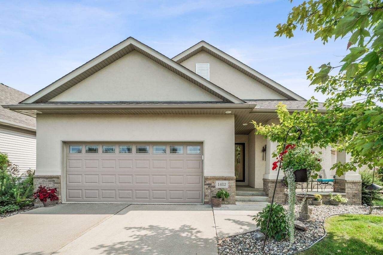 Property Photo:  1412 Beachcomber Boulevard  MN 55387 