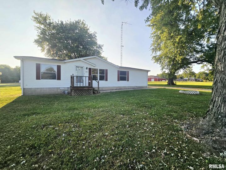Property Photo: 204 W Main Street IL 62894