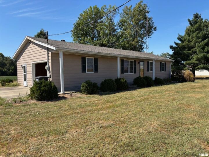 Property Photo: 962 Red Stripe Road IL 62882