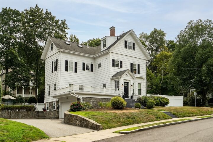 Property Photo:  140 Mount Vernon St  MA 02465 