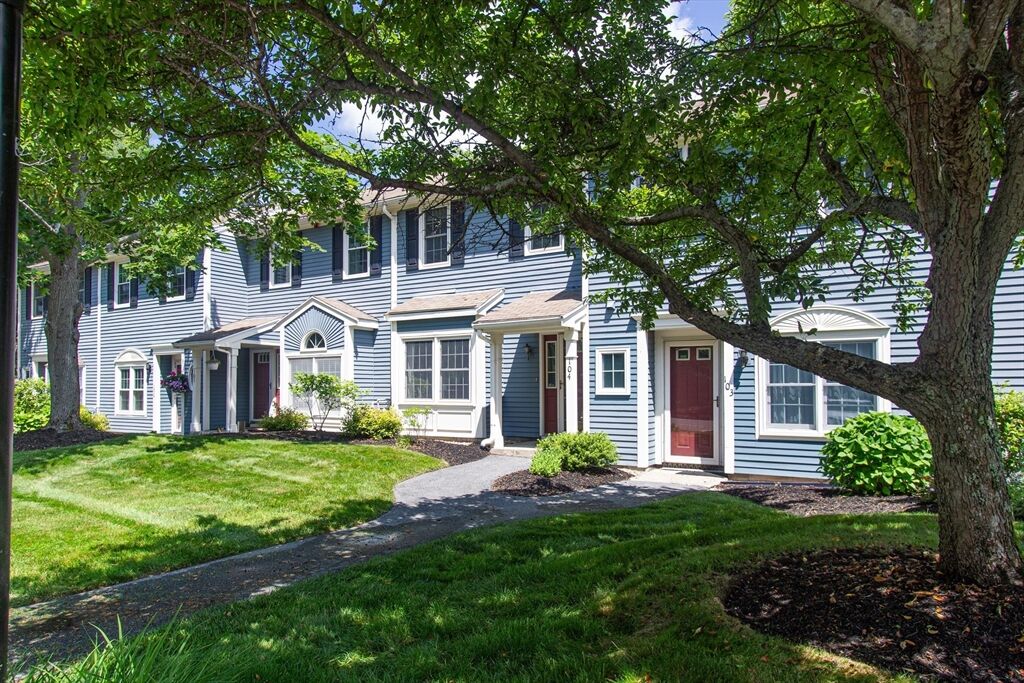 Property Photo:  19 Garden Street 104  MA 01923 
