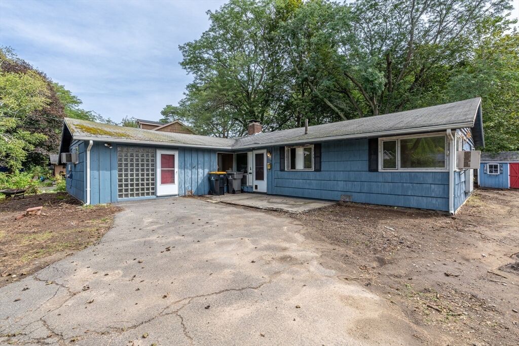 Property Photo:  109 Hastings St  MA 01701 