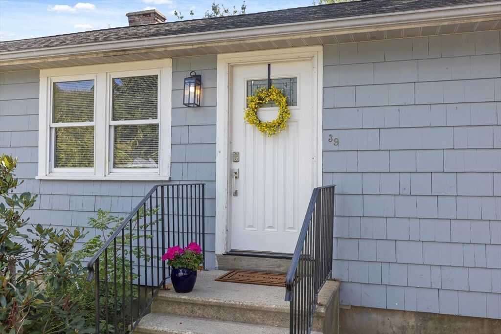 Property Photo: 39 Neillian Way 39 MA 01730