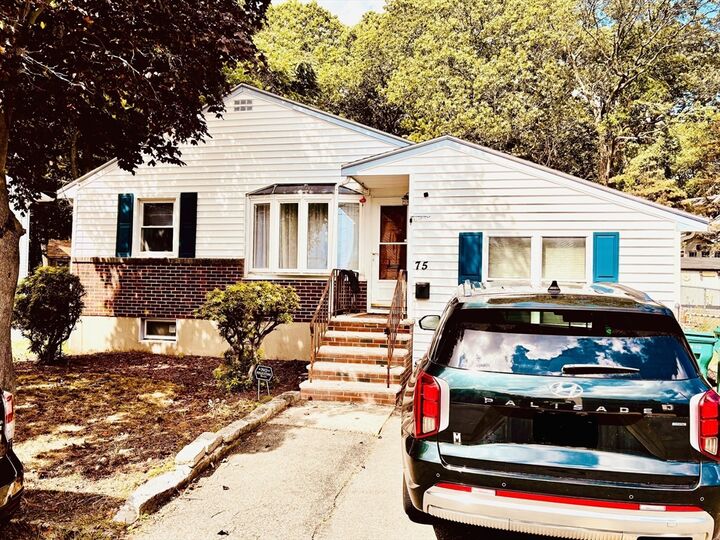 Property Photo:  75 Park Road  MA 01904 