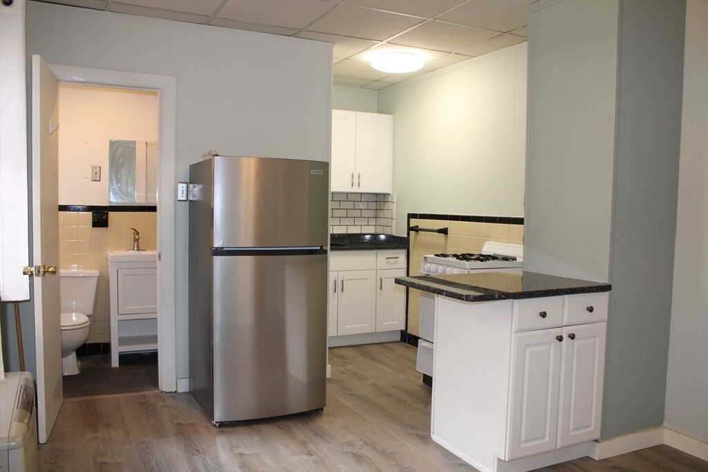 Property Photo: 10 Henchman St 2M MA 02113