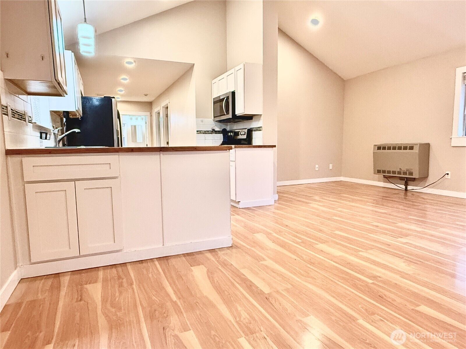 Property Photo: 1010 Talcott WA 98284