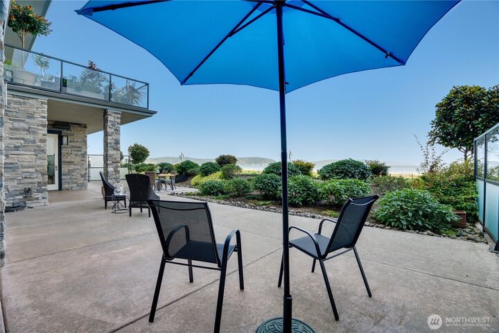 5105  Grand Loop 105  Tacoma WA 98407 photo