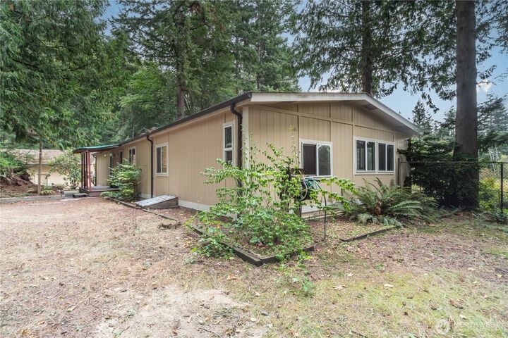 Property Photo:  8505 NE Country Woods Lane  WA 98346 