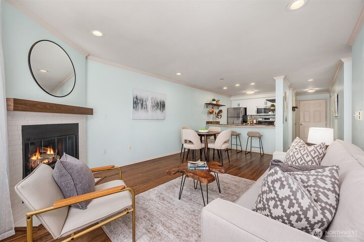 Property Photo: 520 2nd Avenue W 406 WA 98119