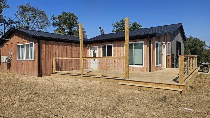 Property Photo:  605 Phillip Whitlow Road  KY 42166 