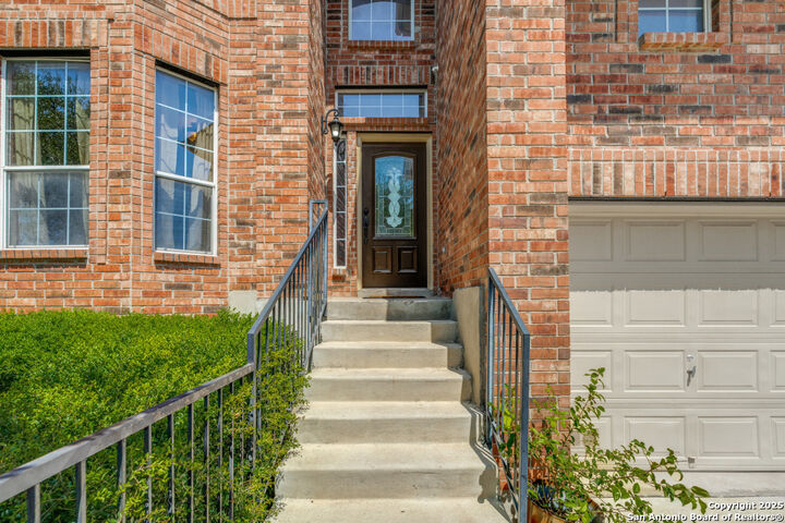 Property Photo: 815 Midway TX 78258