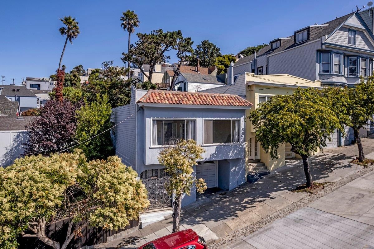 Property Photo:  2018 23rd Street  CA 94107 
