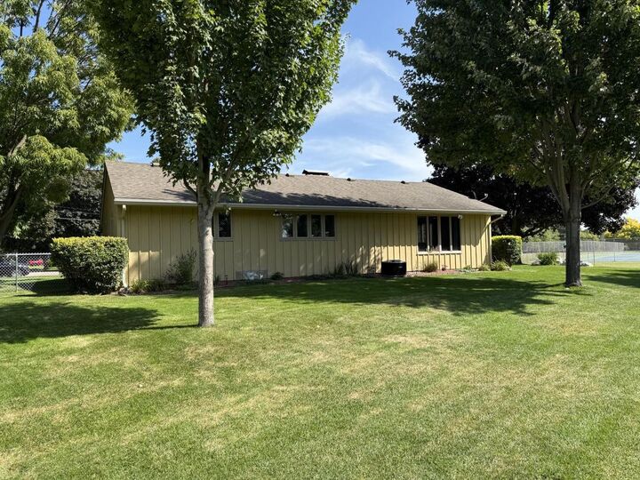 Property Photo: 1622 Ruger Avenue WI 53546