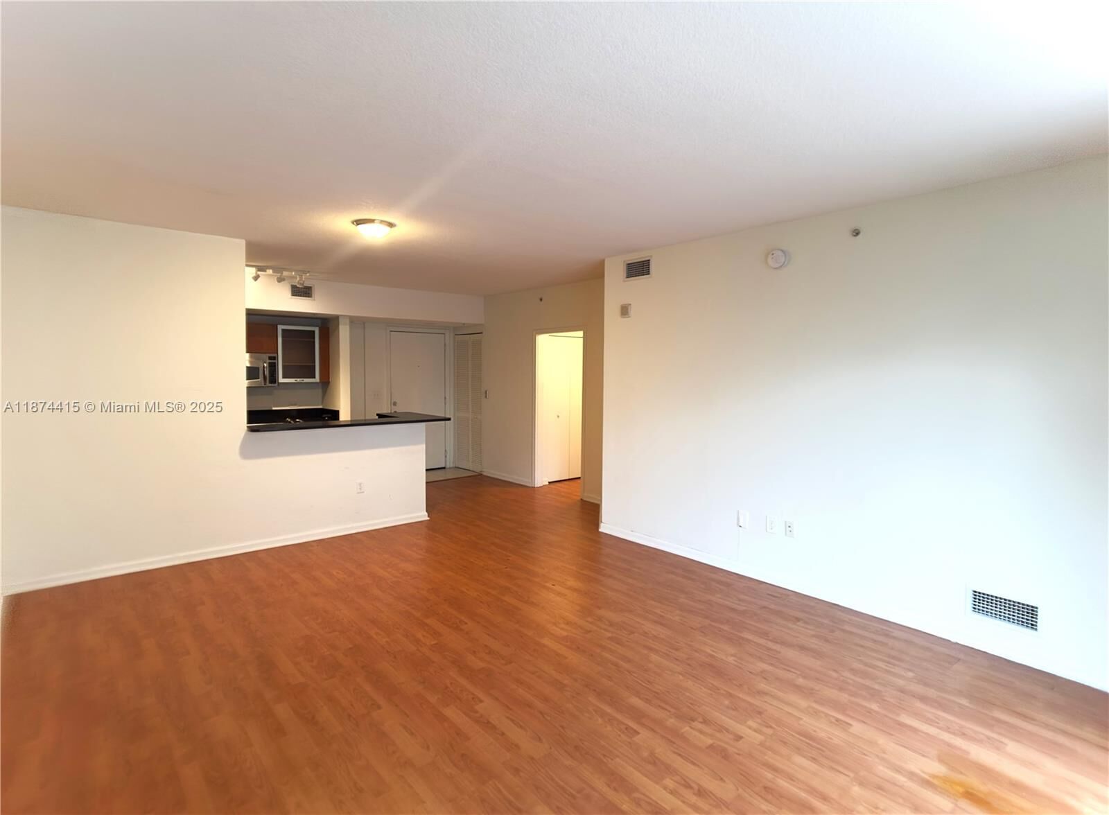 Property Photo:  18800 NE 29th Ave 328  FL 33180 