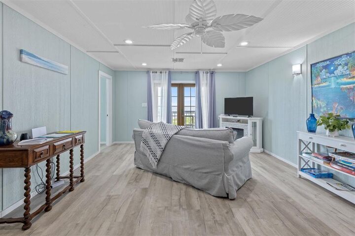 Property Photo:  122 Beach Boulevard  LA 70631 