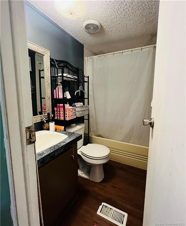 Property Photo: 5528 Thelma Lane LA 70615