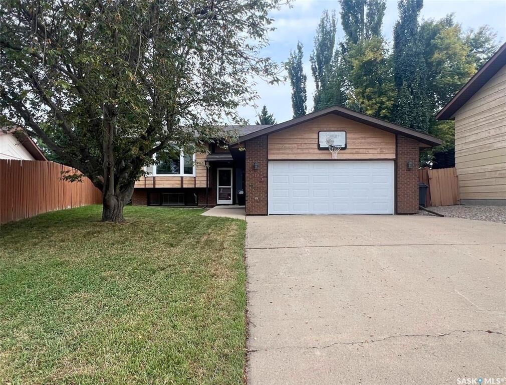Property Photo:  365 Buffalo Place  SK S9H 4X2 