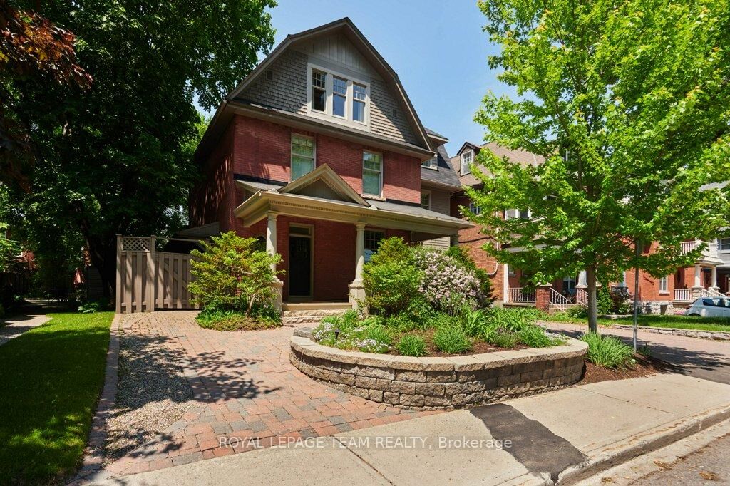Property Photo:  7 Second Avenue  ON K1S 2H2 