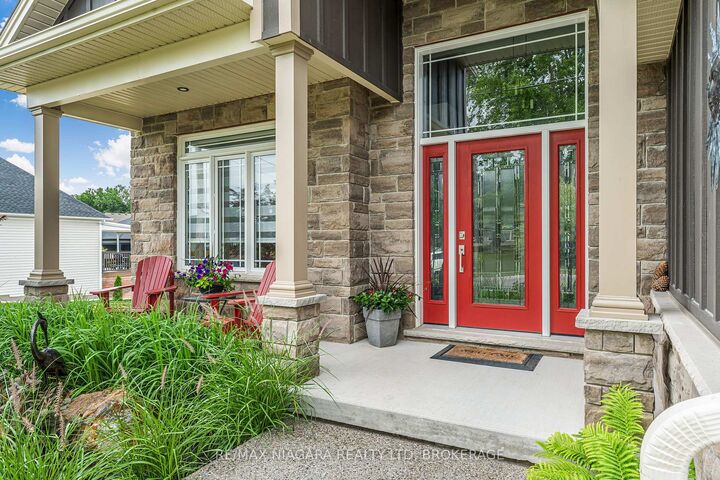 Property Photo:  24 Prospect Point Road N  ON L0S 1N0 