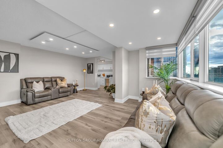 Property Photo: 5 Old Sheppard Avenue 808 ON M2J 4K3