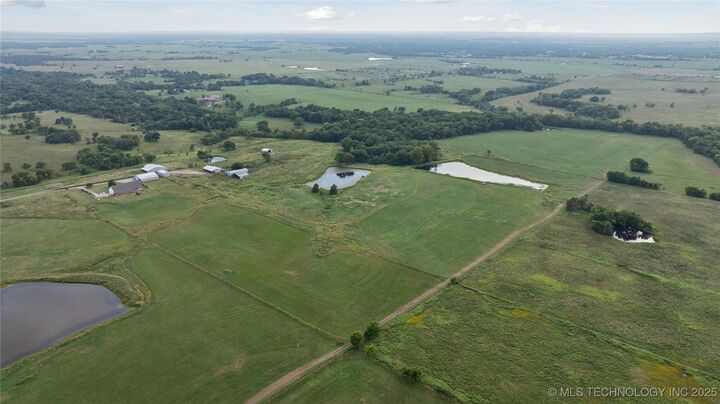 Property Photo:  22615 Ns 4058 Road  OK 74048 