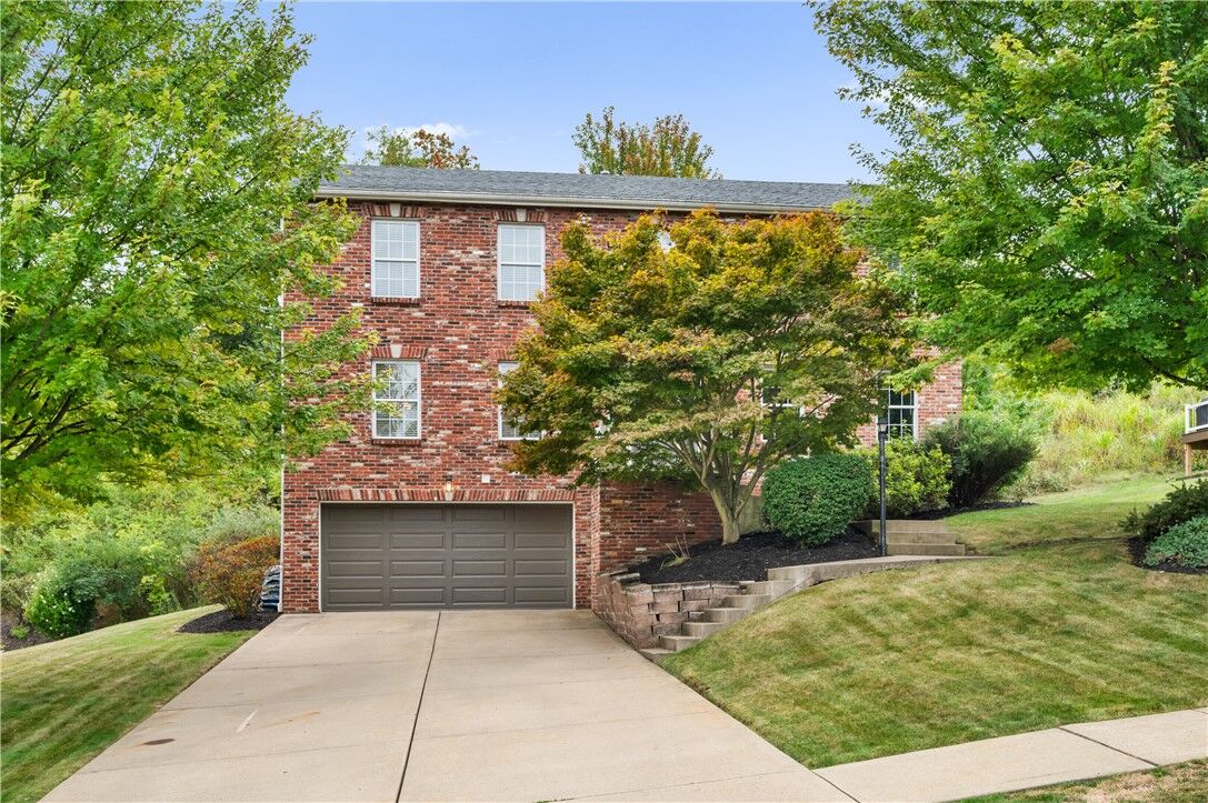 Property Photo:  115 Maclaine Drive  PA 15106 