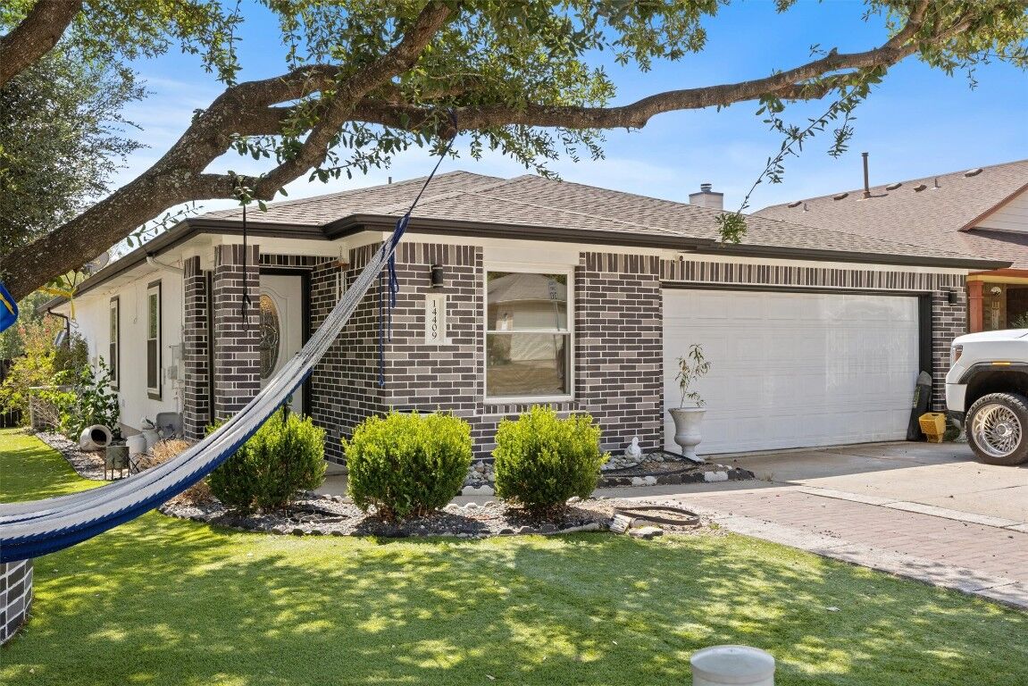 Property Photo: 14409 Sandifer Street TX 78725
