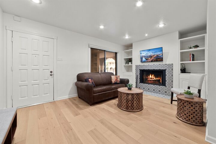 Property Photo: 505 W 7th Street 113 TX 78701
