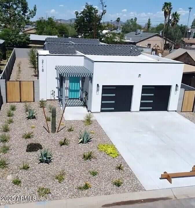 Property Photo: 2118 W Elm Street AZ 85015