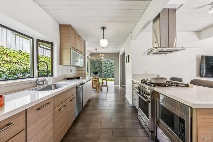 Property Photo: 100 Mount Lyell Drive CA 94903