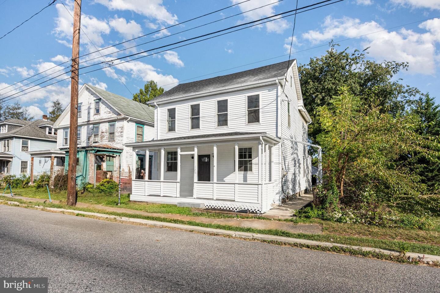 Property Photo:  127 E Simpson Street  PA 17055 