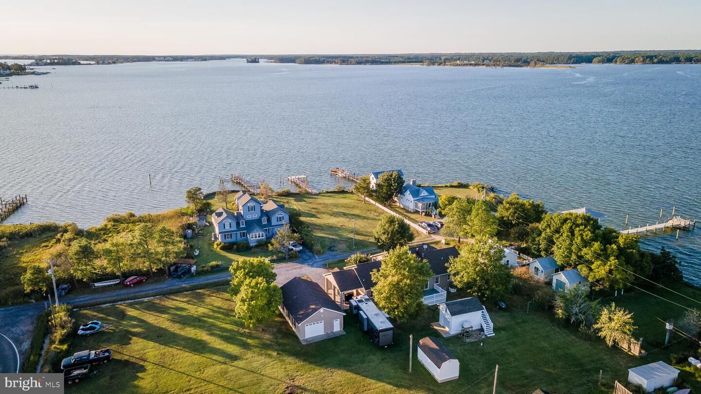 Property Photo: 16460 Sayre Point Lane MD 20674